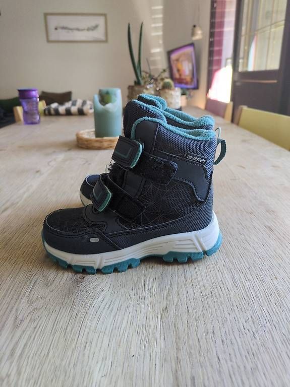 Schuhe für Jungen: Winterstiefel Kind – Gebraucht aus Flums von tin_zk28 2