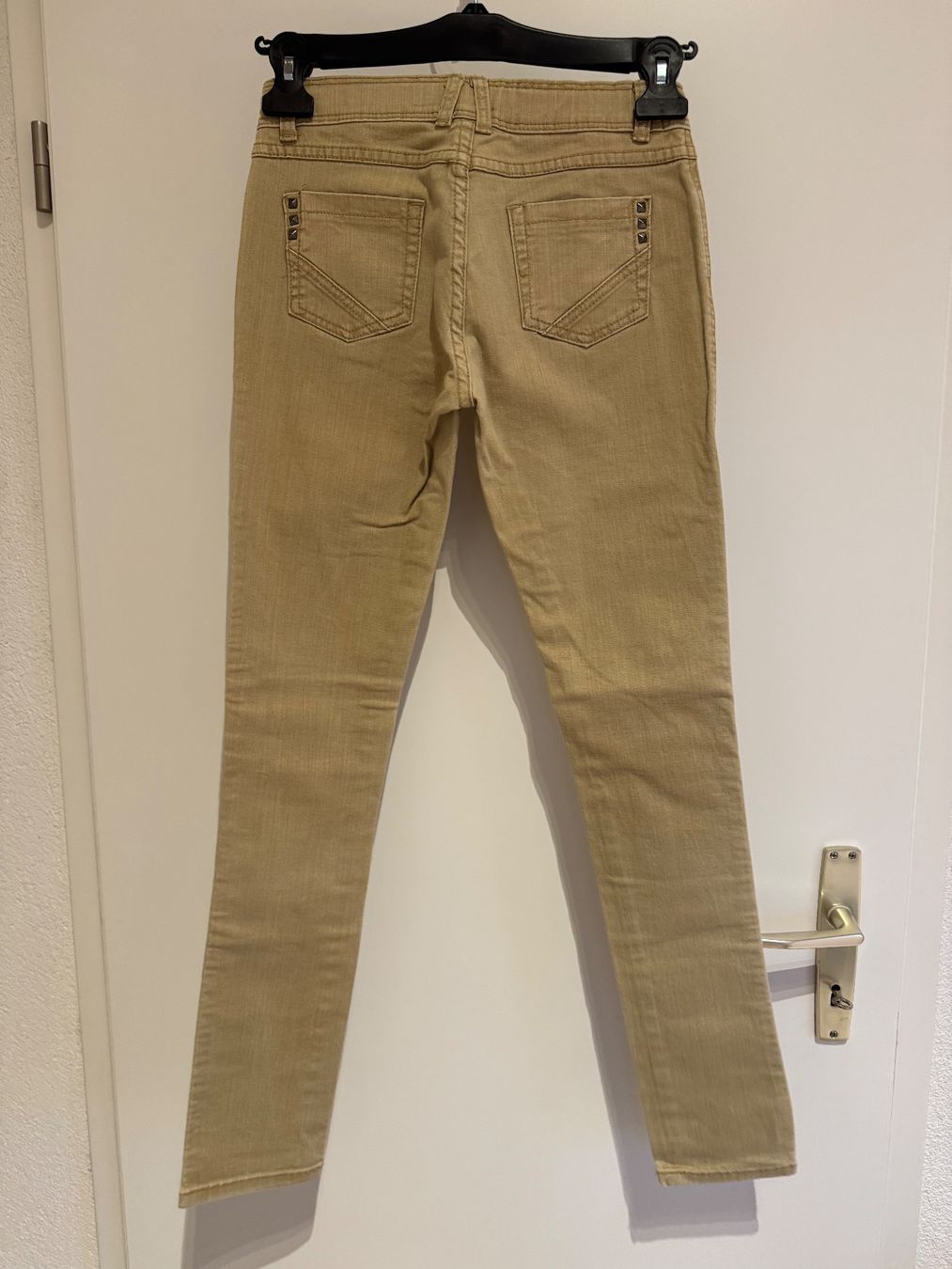 Pantaloni: Jeans beige - Manor – Usato da Denens venduto da sar_5wlm 1