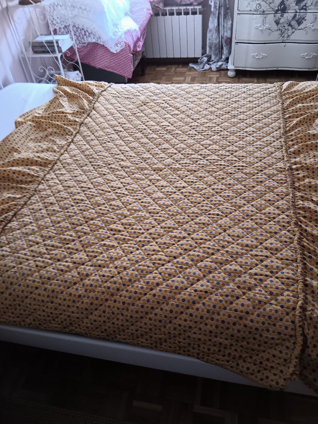 Biancheria da letto: wunderschöne bettüberwurf – Usato da Ambrì venduto da Maerz87 3