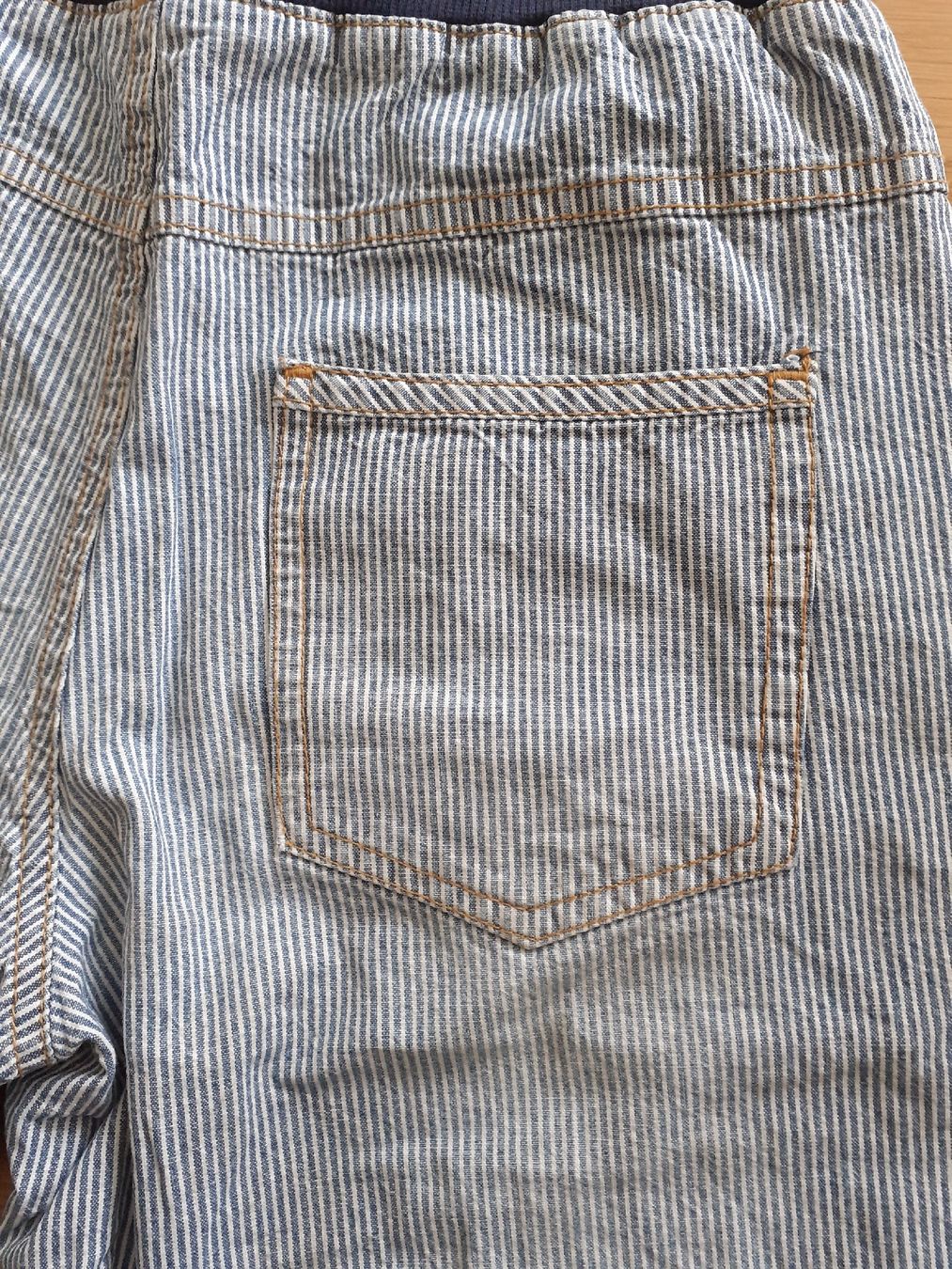 Hosen: Gestreifte Shorts, Gr. 140 – Gebraucht aus Wabern von jeroalila 2