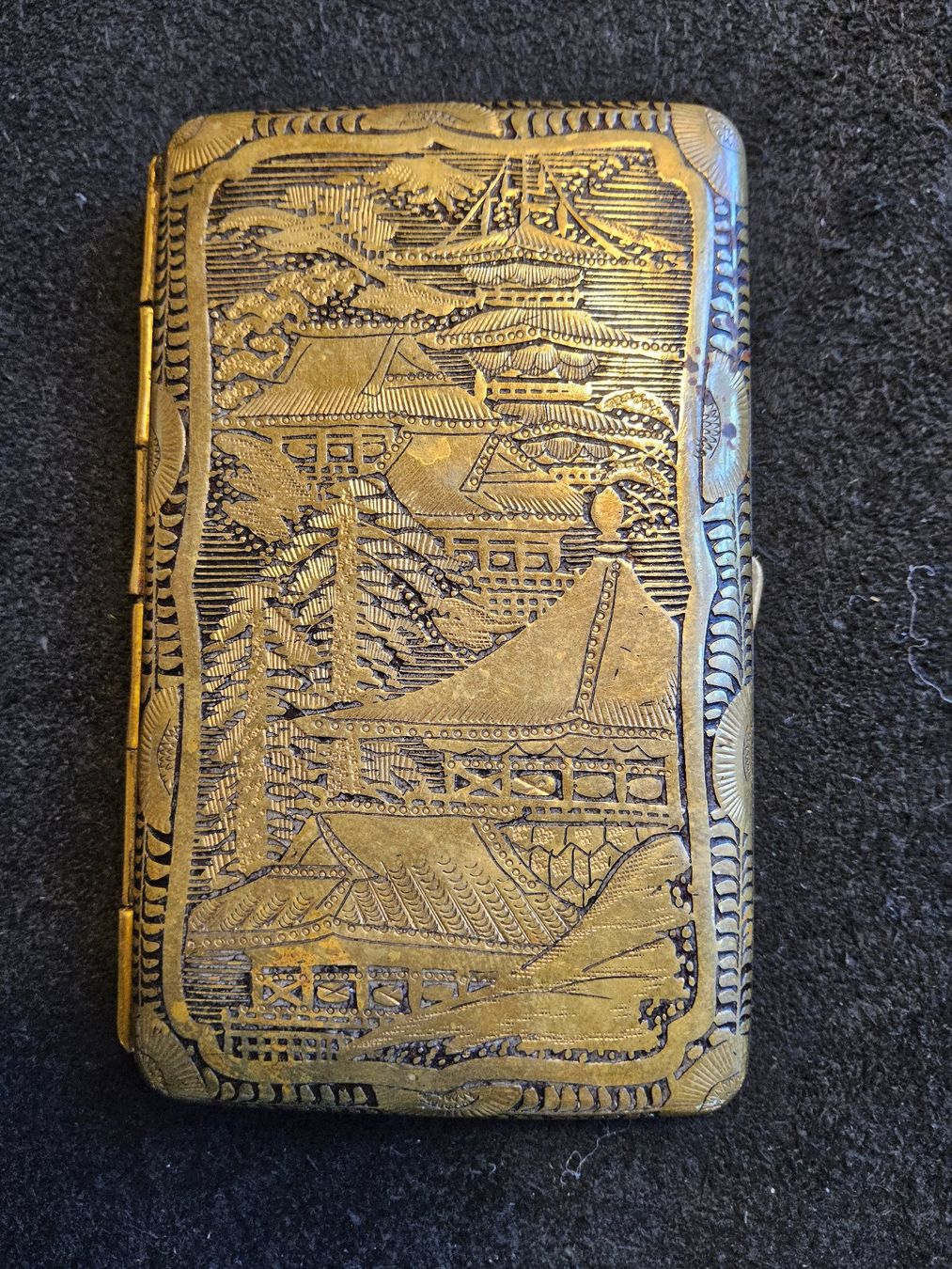 Barattoli: Antike Messing Zigarettendose JAPAN ca 1900 – Usato da Zürich venduto da helsan 7