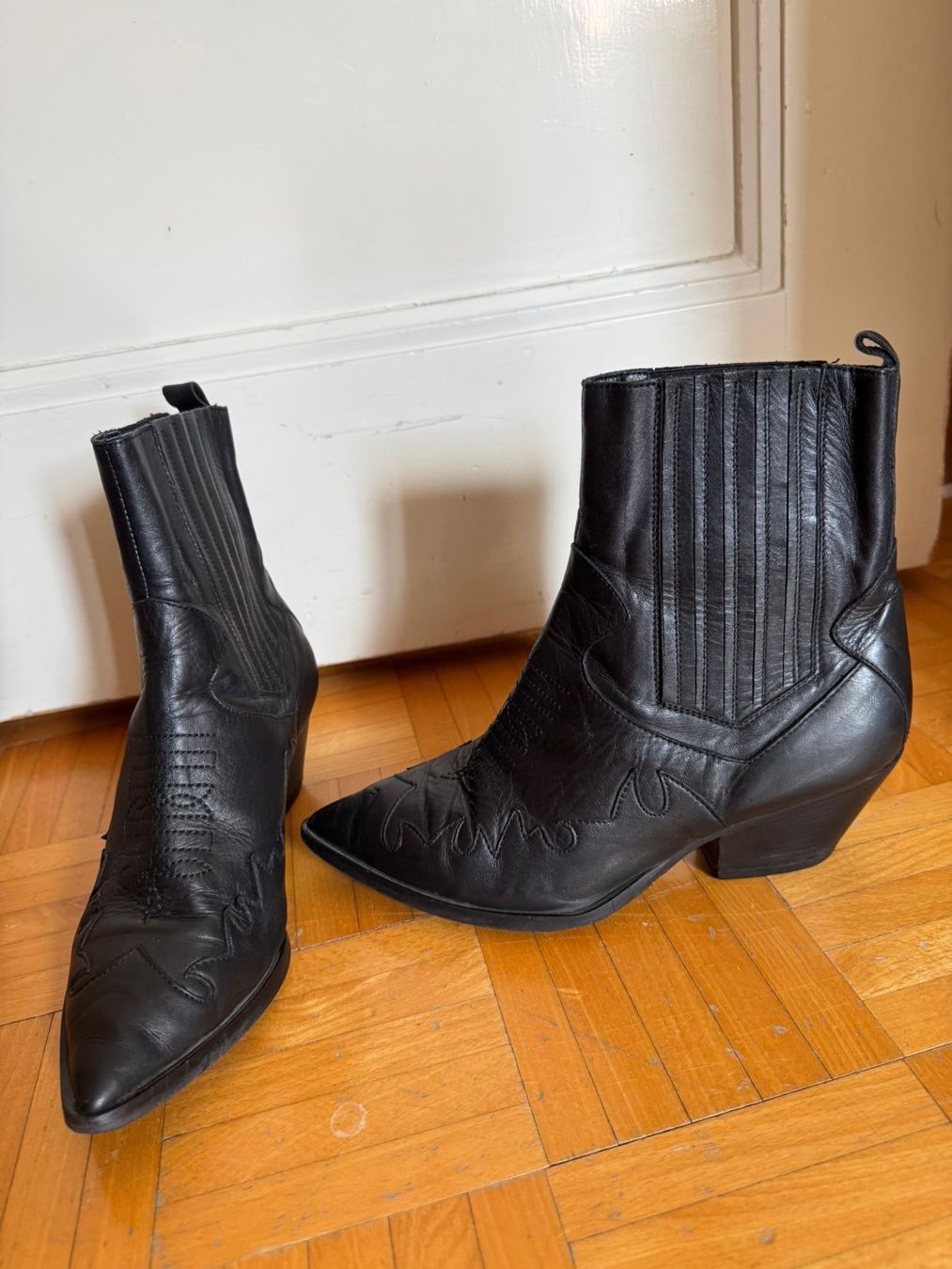 Scarpe da donna: Bottines en cuir – Usato da Dully venduto da IrinaA21 3