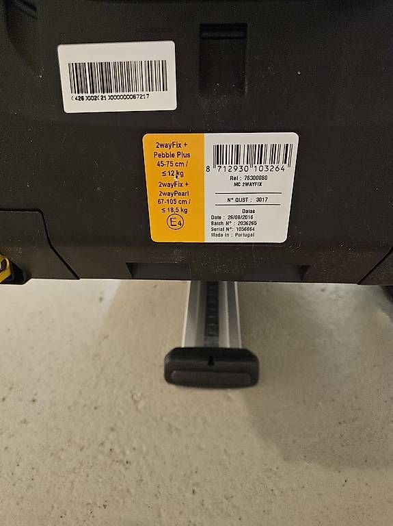 Seggiolini per auto: Isofix fürs Auto – Usato da Wittenbach venduto da lindazub 1