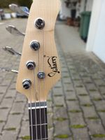 Basgitarre mit Verstärker