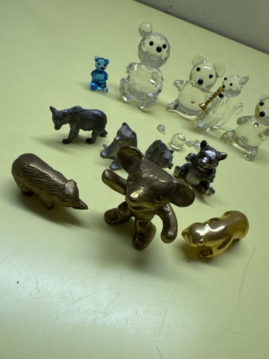 Statuette: Diverse Bären-Figuren, Glas, Messing, Metall – Usato da Winterthur venduto da Zahir02 3
