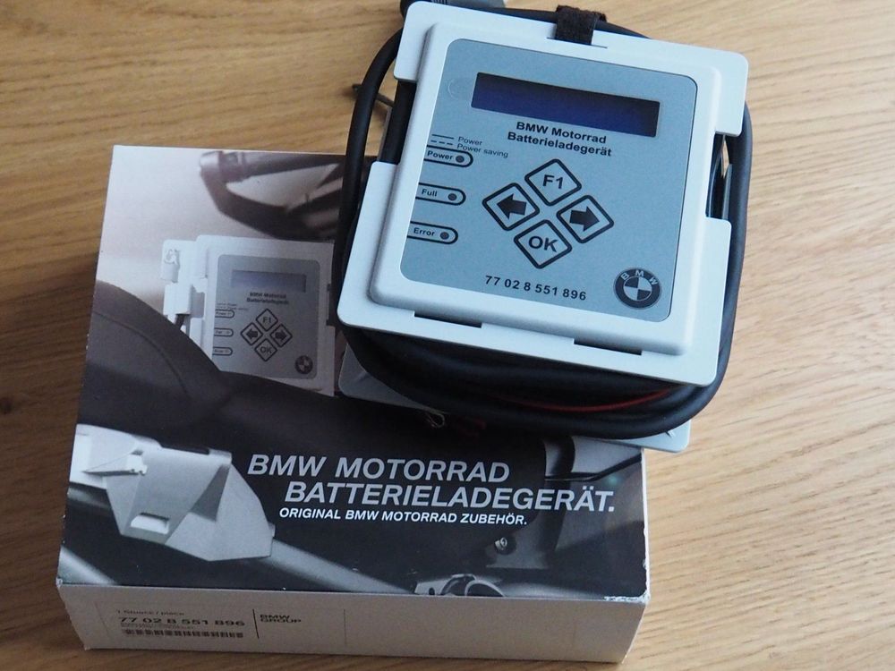 BMW Motorrad Batterieladegerät Plus statt 125,00 EUR jetzt nur 100,00 EUR -  1000PS Shop - Service