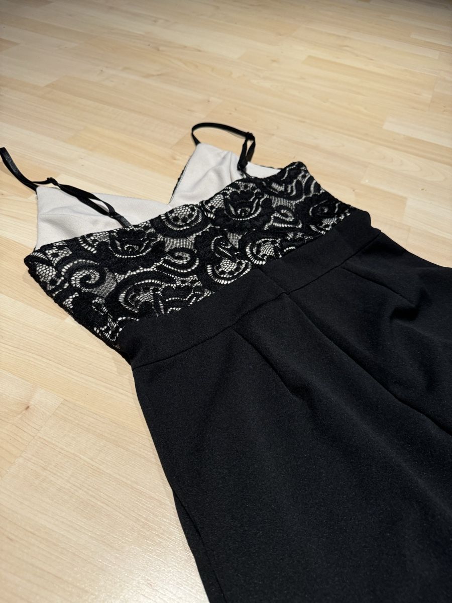 Tute: Schwarzer Jumpsuit mit Spitze Gr. S – Nuovo (secondo la descrizione) da Windisch venduto da Shakira085 2