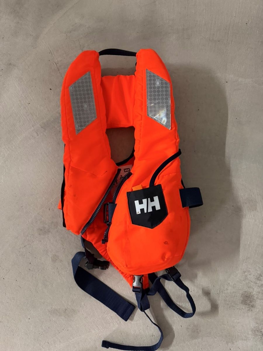 Helly Hansen Gilets de sauvetage: Helly Hansen Baby Life Jacket Orange  Used – D'occasion à Unterägeri par Bestbuy99