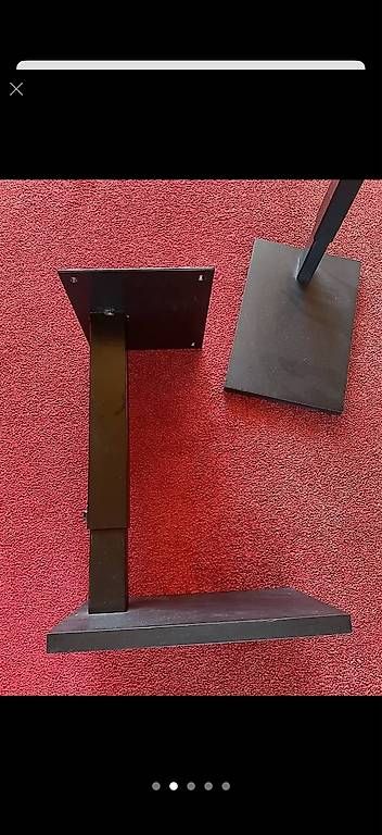 Supporti a parete: Lautsprecherständer, Paar, Metall, schwarz – Usato da Schwanden GL venduto da Sedona-3 1