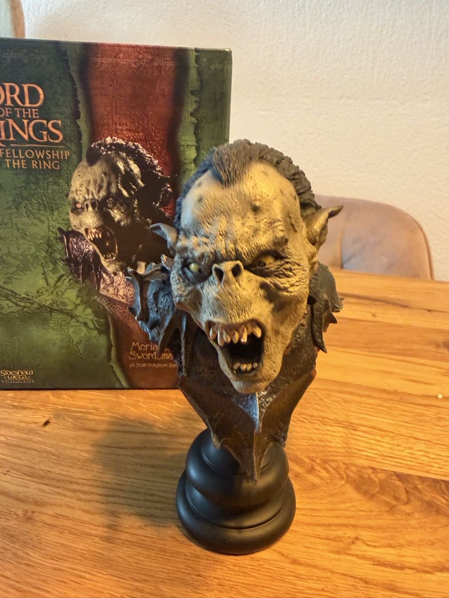 Statuette: Weta - Moria Orc Swordsman – Nuovo (secondo la descrizione) da Mägenwil venduto da bla_gxn7 1