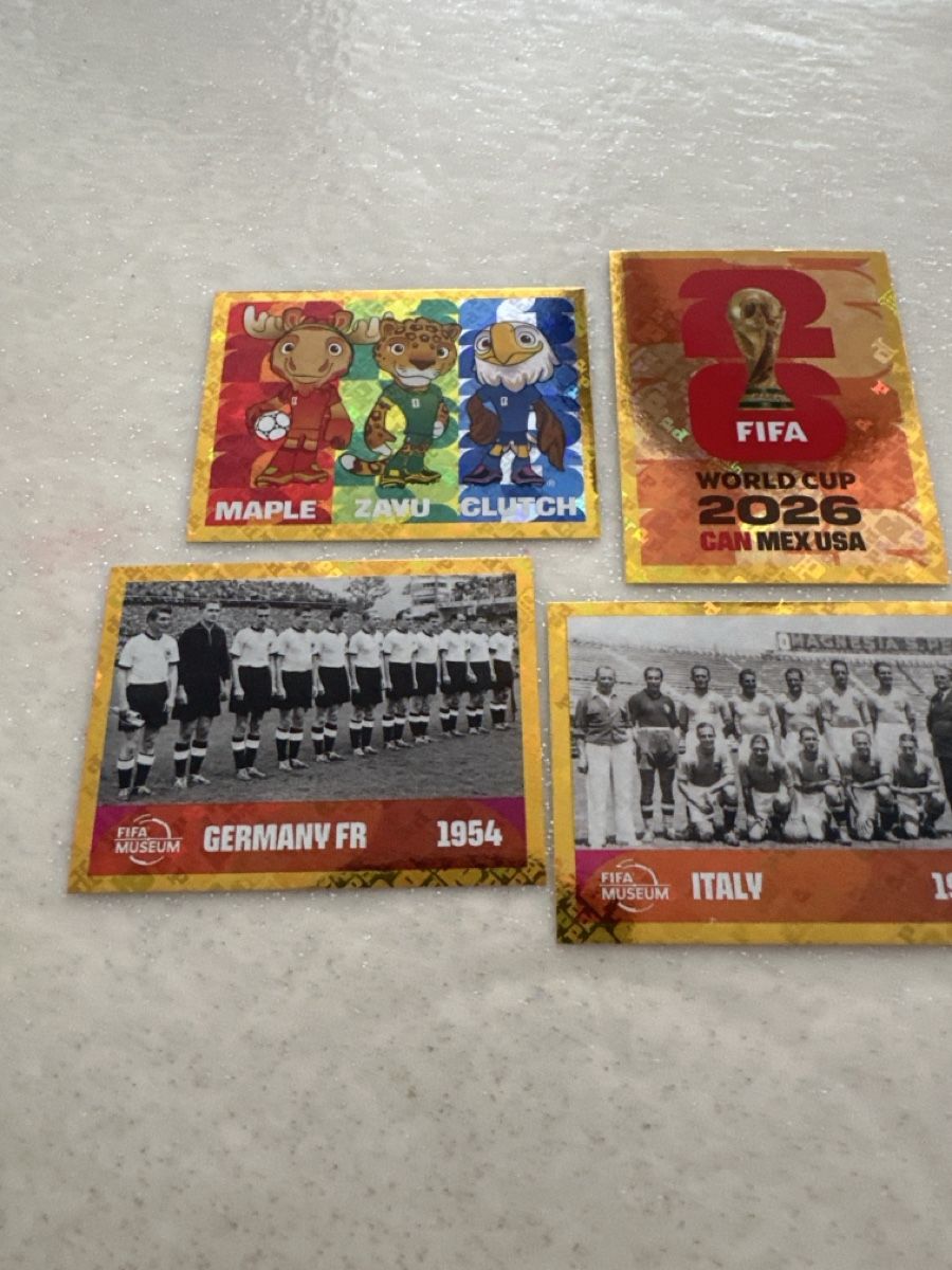 Panini Cartes à collectionner: 4 figurines panini – Neuf (Voir description) à Montreux par gmb_2wrn 1