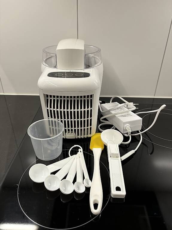 Appareils de cuisine: Glacemaschine/Eismaschine – Neuf (Voir description) à Winterthur par ele_58r8
