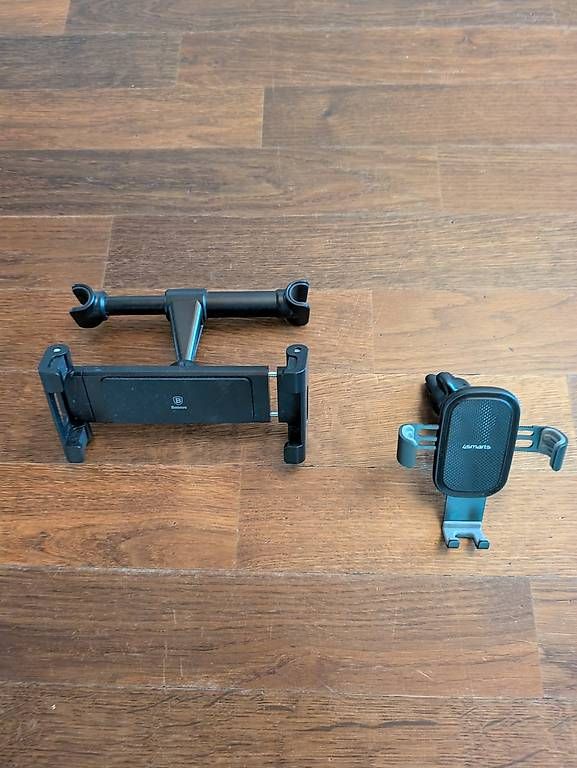 Staffe: Set aus Tablet- und Handyhalterung fürs Auto – Usato da Abtwil SG venduto da KARO86
