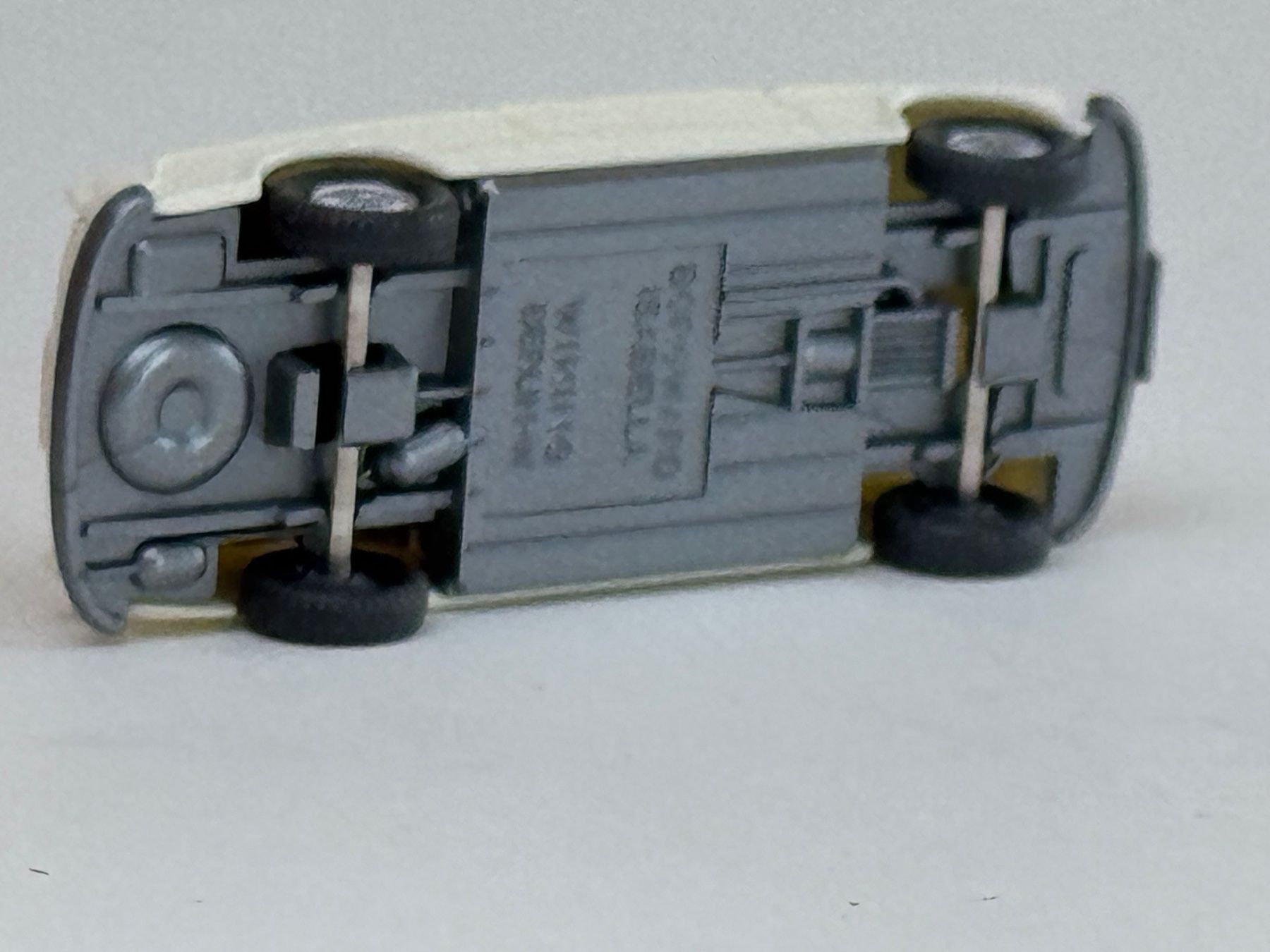 Wiking Modellini d'auto: SG-  Wiking Borgward Isabella hellcremeweiss – Usato da Elm venduto da Wikmtz 2
