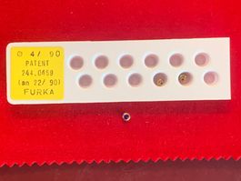 FURKA S.A.- 3 X Couronnes dorées & Saphir - Selon références