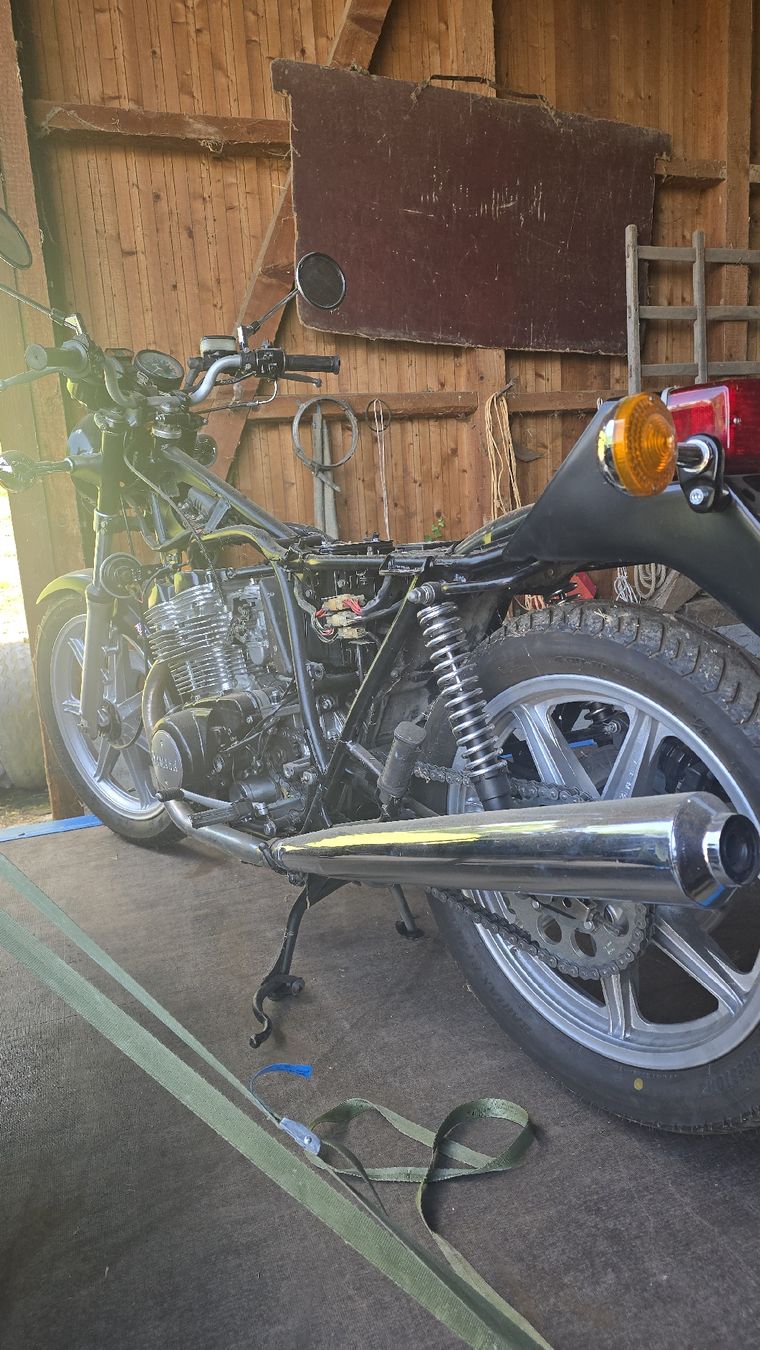Sonstige: Motorräder – Gebraucht aus Einigen von Thinhi65 1