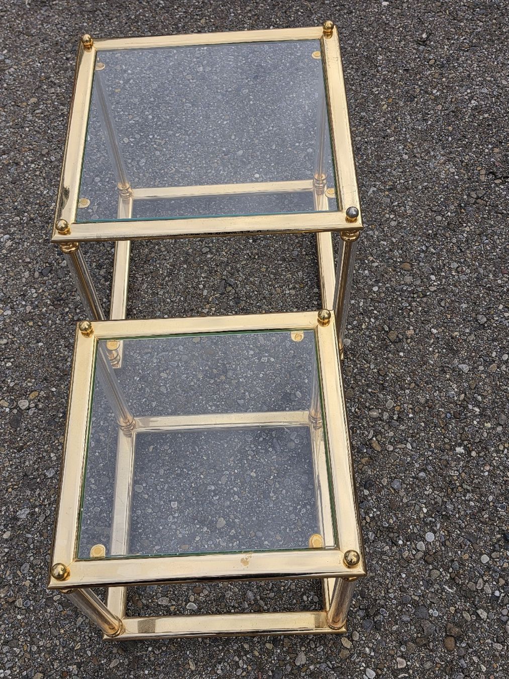 Set de table et chaises: Beistelltische Messing Glas 2er Set – D'occasion à Mettlen par elios0888 4