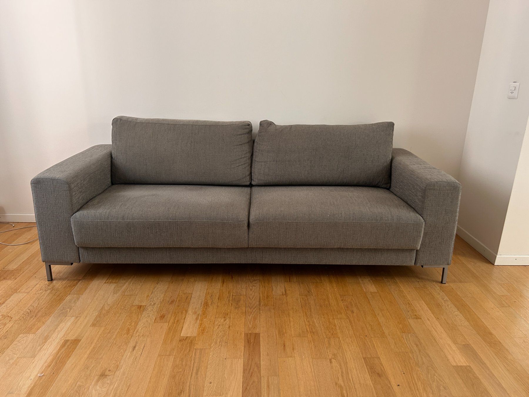 Divani: Fredriks Summer 3-Sitzer Sofa / Sofa – Hellgrau Light Grey – Usato da Zürich venduto da the_waltzer 3