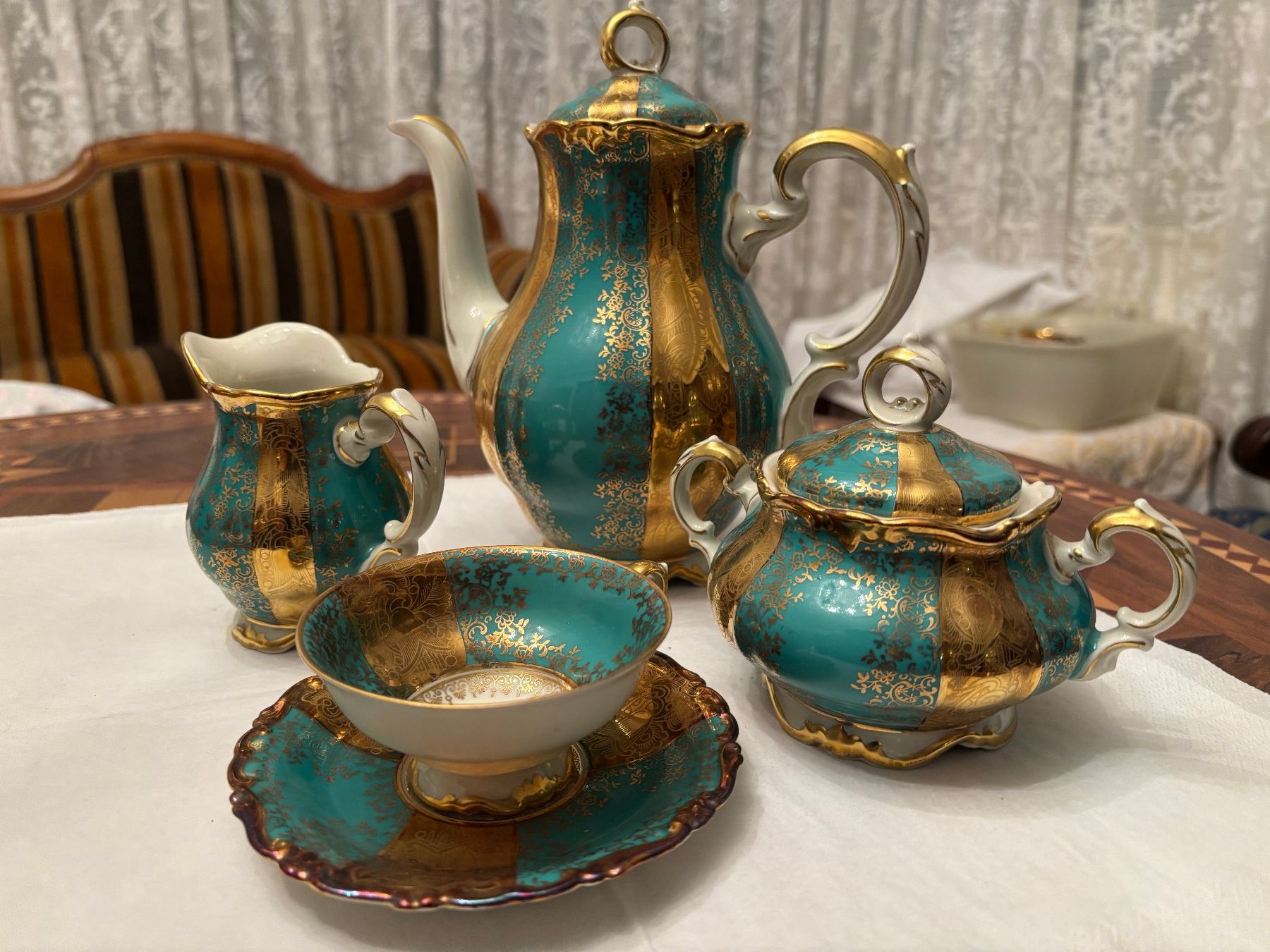 Set di piatti: Wunderschönes Porzellan Kaffee oder Tee Service – Usato da Solothurn venduto da ess_d8zl 1