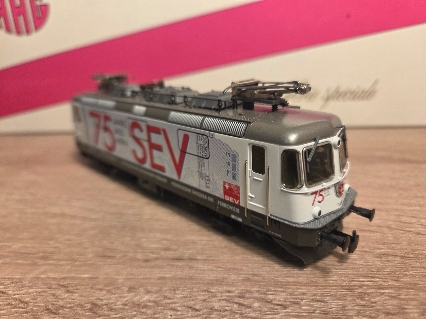 Hag Modellini di ferrovie: Hag 088 E-Lok Re 4/4" SEV SBB H0 – Usato da St-Aubin-Sauges venduto da Lo_Go 3