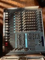 Console de mixage Studiomaster 708 Powerhouse Vision 700W