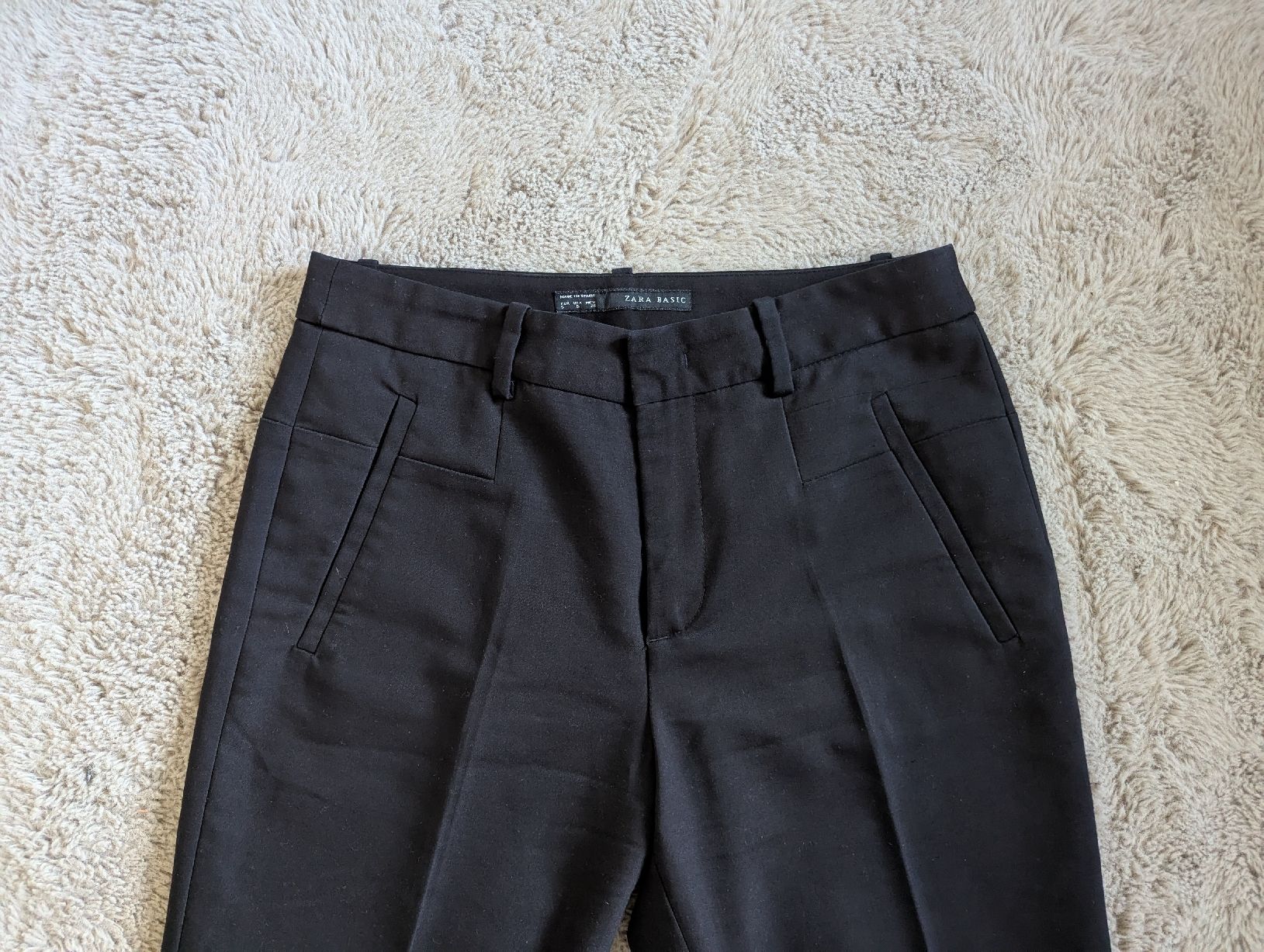 Zara Pantaloni: pantalon Zara S – Usato da Montreux venduto da dem_gyt9 1