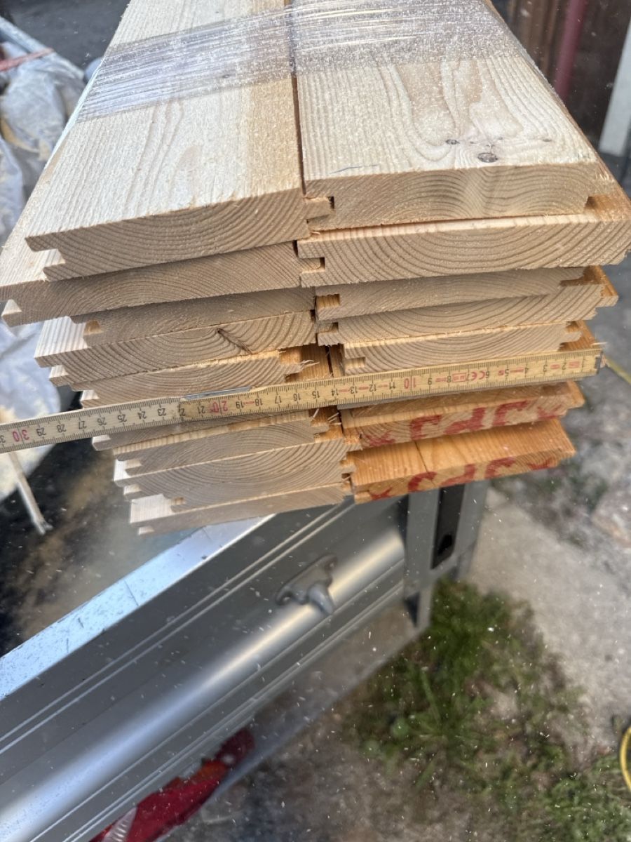Articoli in legno: Brennholz  – Usato da Langnau i. E. venduto da Acrjl 2