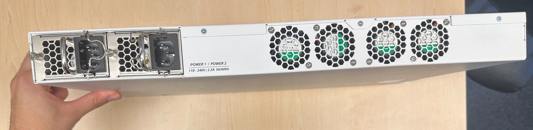 Mikrotik Modems & Router: MikroTik Cloud Core Router CCR1072-1G-8S+ – Gebraucht aus Zürich von Secginekmek 1