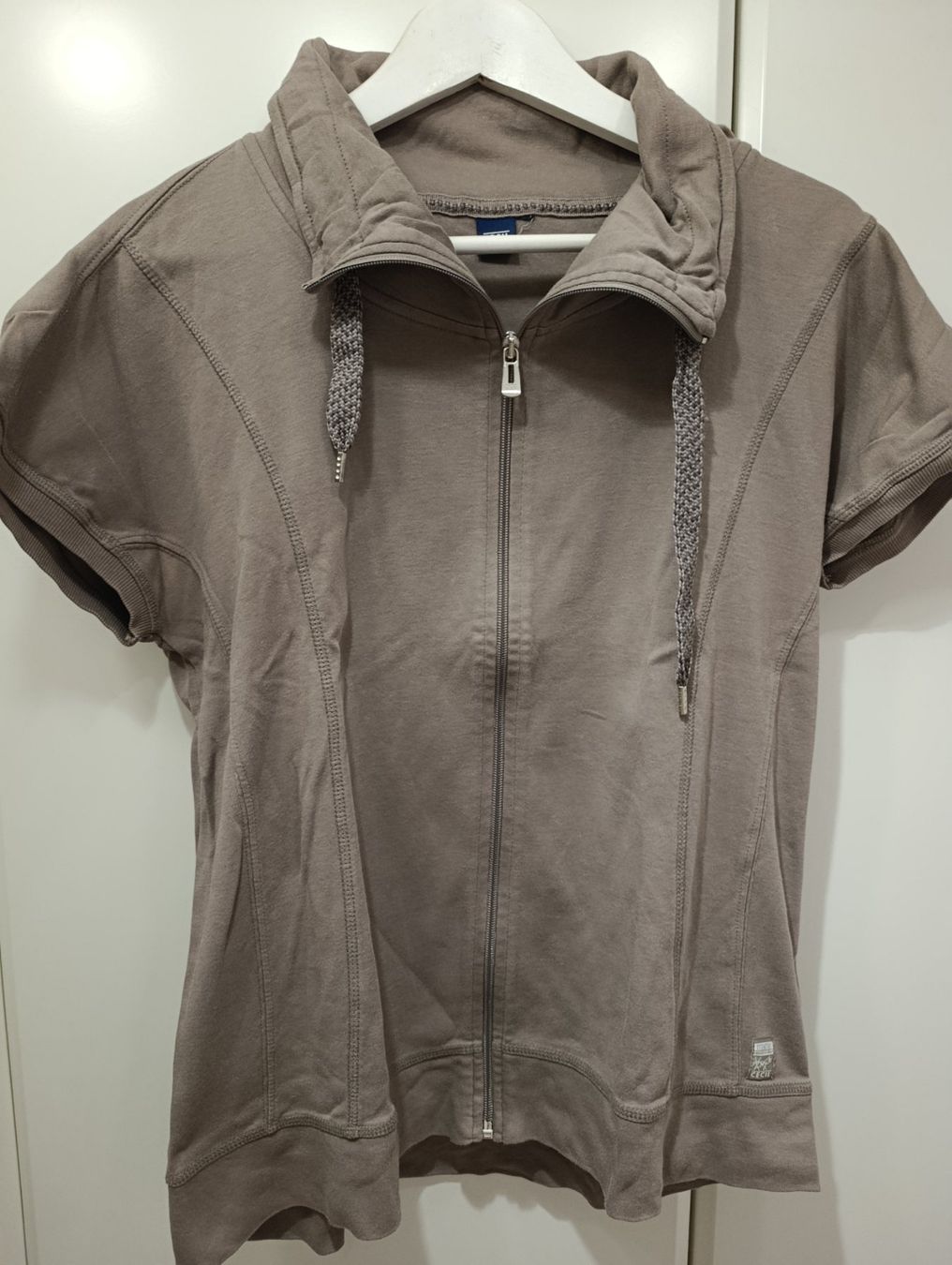 Cecil Jacken: Graue Cecil kurzarm Jacke Gr.XL – Neu (gemäss Beschreibung) aus Münchwilen TG von Ingi5