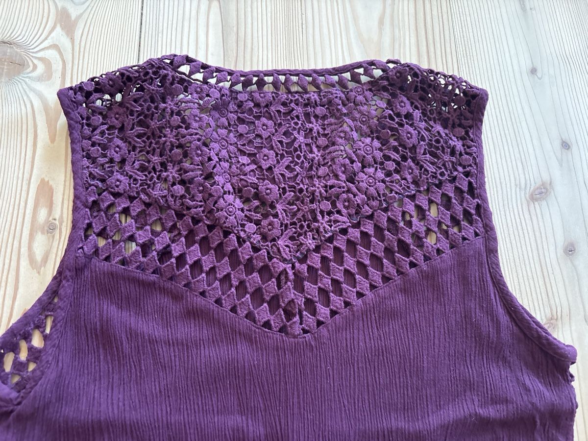 Superdry Tops: SUPERDRY top M  – D'occasion à Arbaz par nin_zqc6 2