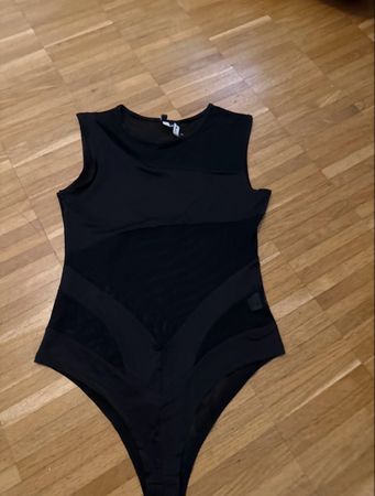 Body noir sans manches taille S 