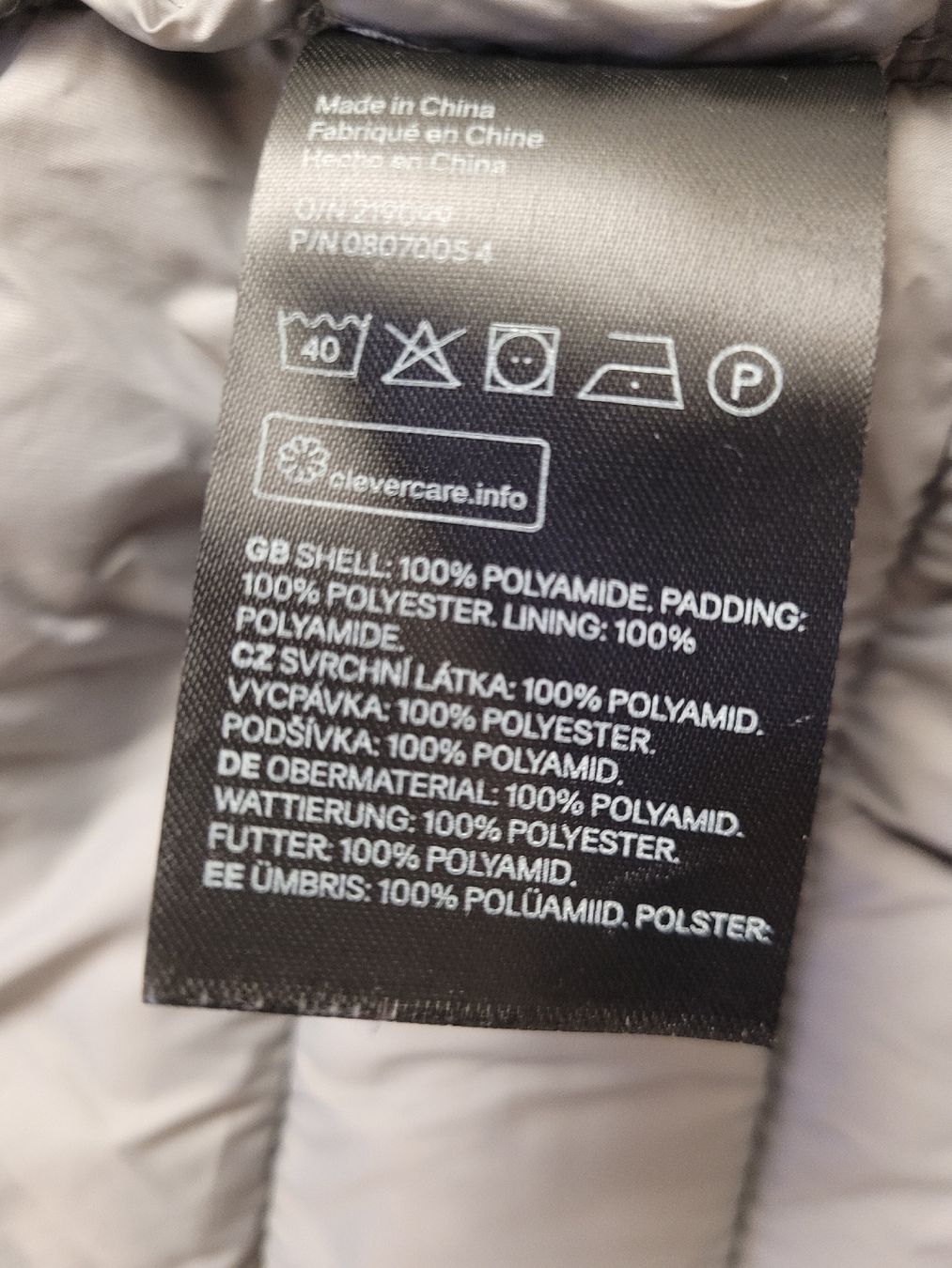 H&M Giacche: H&M Padded Jacket with hood – Usato da Wettingen venduto da mor_76q7 2