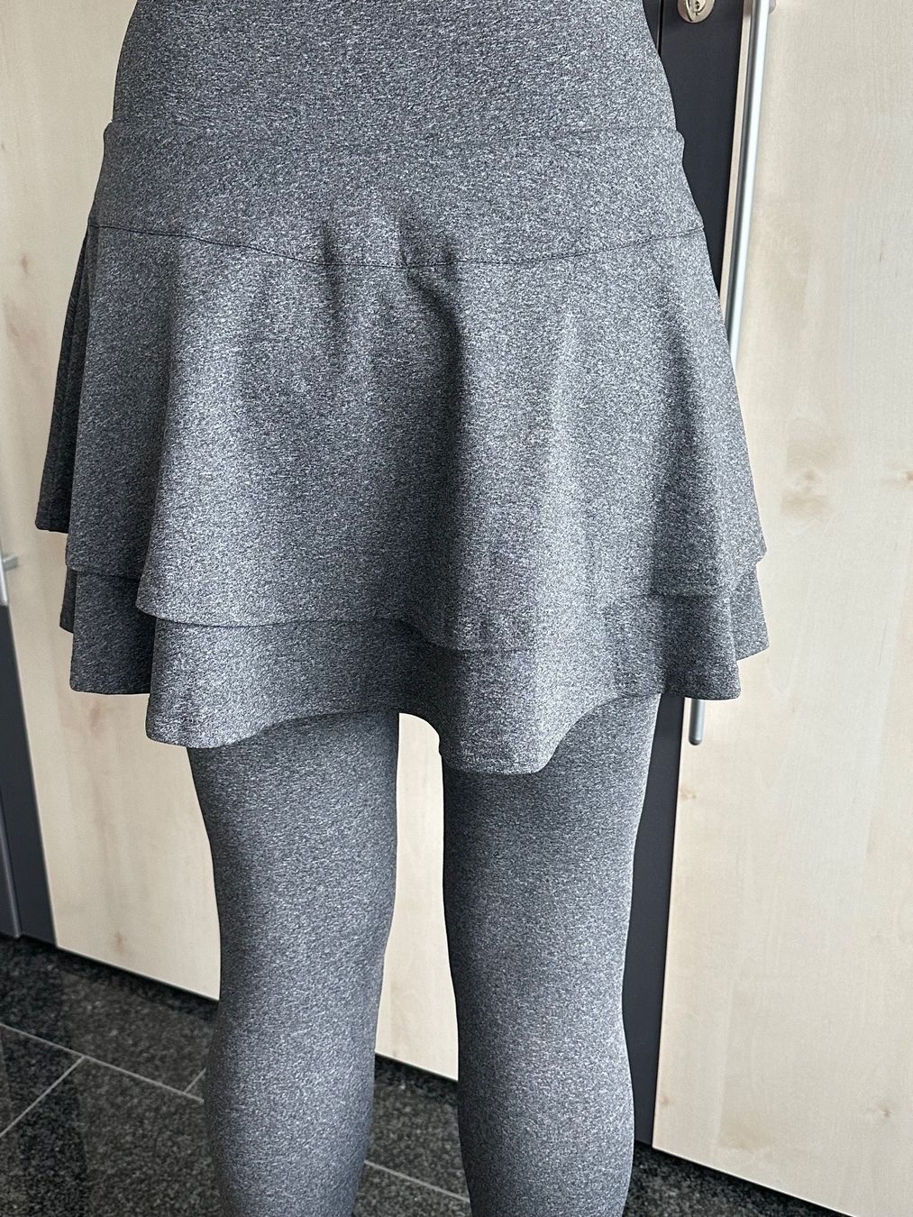 Leggings: Sportleggins Gr.38 – Nuovo (secondo la descrizione) da Wettswil venduto da haddy91