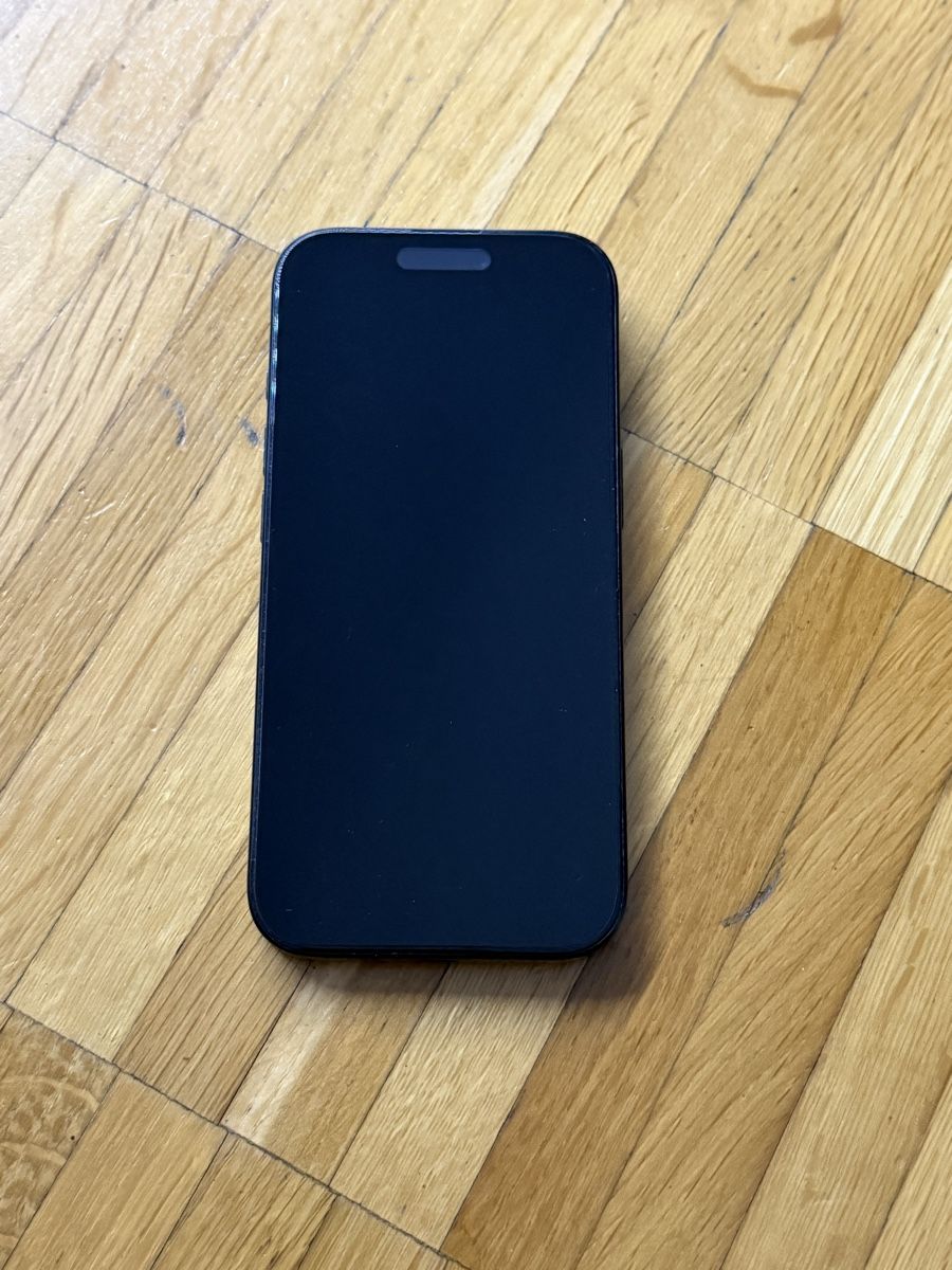 Apple Portables: Iphone 16 Pro – Neuf (Voir description) à Winterthur par tim_t9dy 1