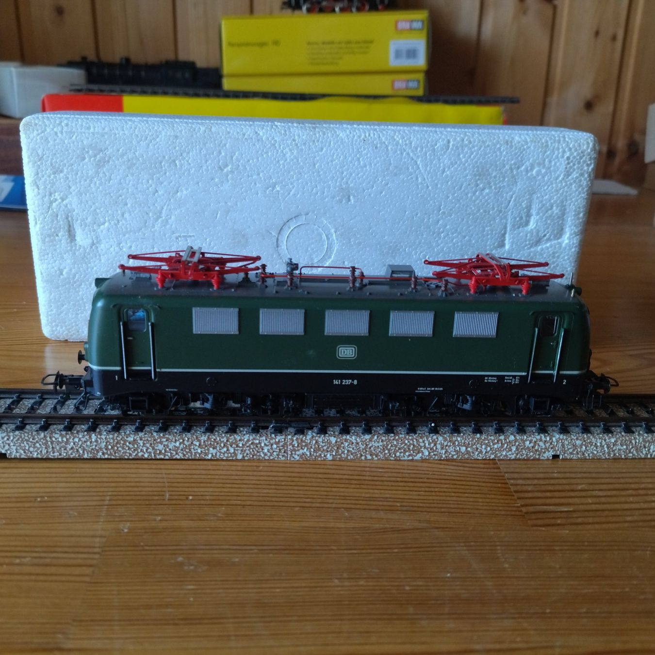 Fleischmann Modelleisenbahnen: Fleischmann Lok 141 237-8 (876) – Gebraucht aus Basel von BeanieUp 1