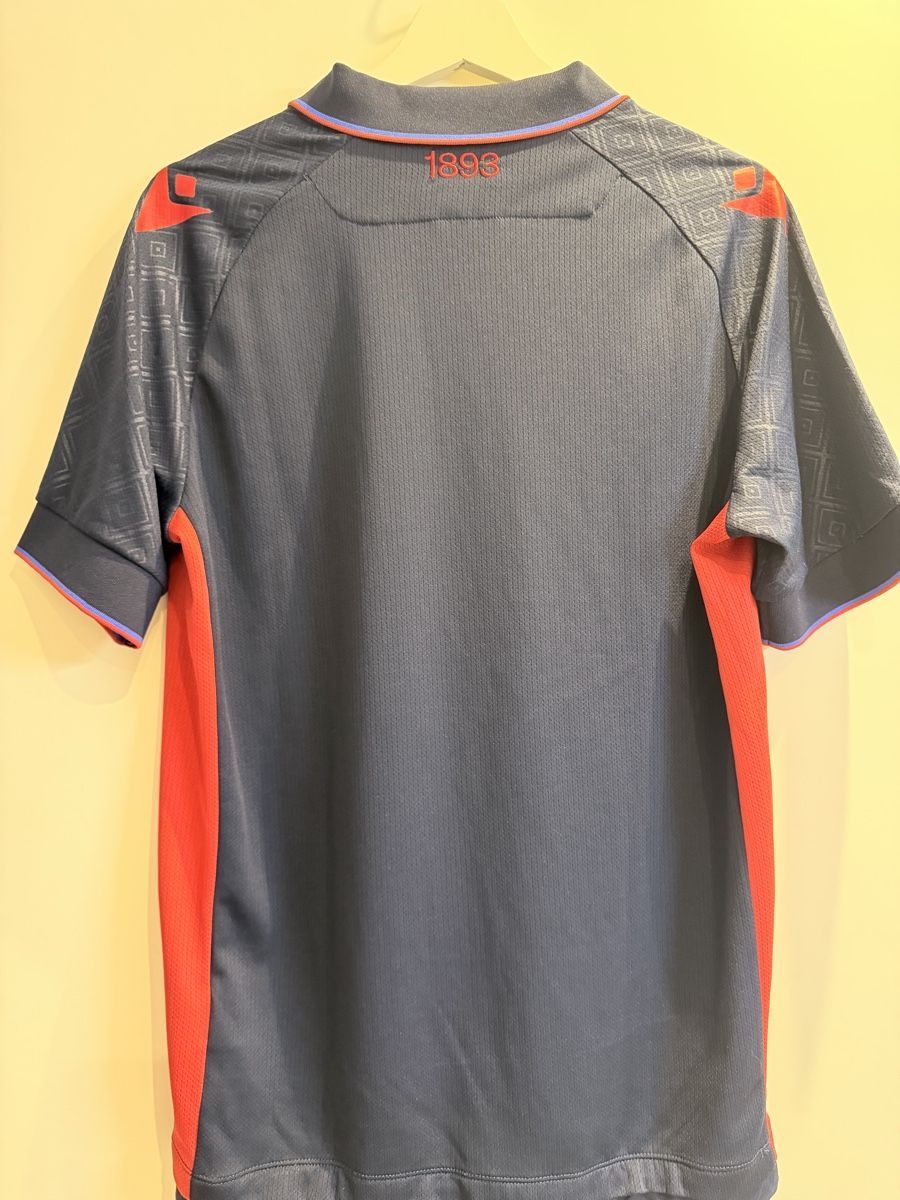 FC Basel Leibchen & Hosen: FC Basel 1893 Trikot Macron Grösse M  – Neu (gemäss Beschreibung) aus Wahlen b. Laufen von Ms_collector 1