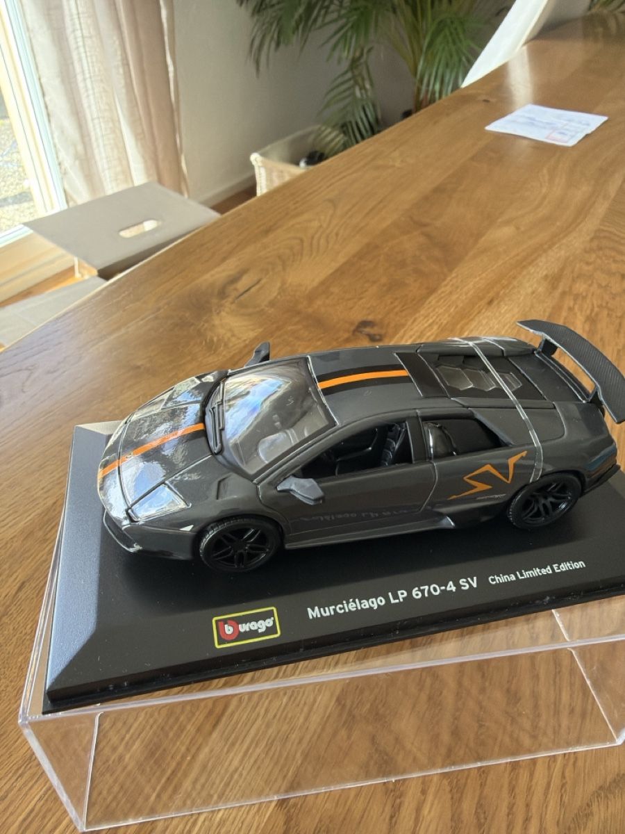 Bburago Modellautos: Lamborghini Murciélago LP 670-4 SV - Édition limitée – Neu und originalverpackt aus La Chaux-de-Fonds von JeanLeHerisson 2