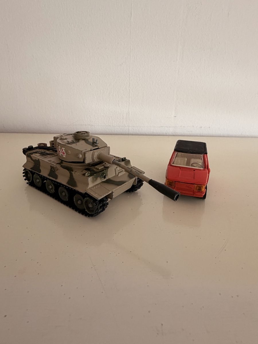 Corgi Toys Modellini d'auto: 2 Corgi Toys Modelle – Usato da Wabern venduto da Housi78
