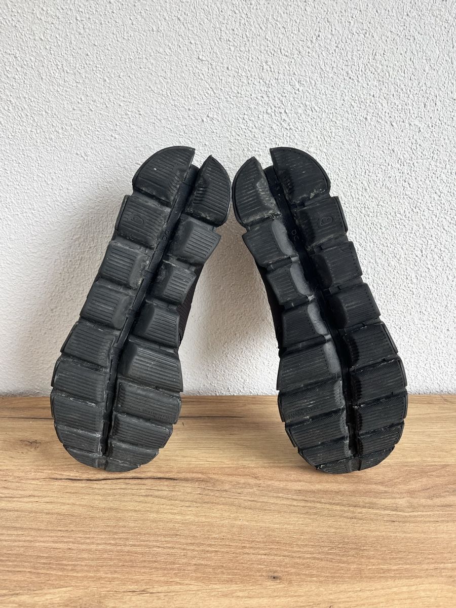 On Scarpe da uomo: On Sneakers, Grösse 42 – Usato da Menznau venduto da MEGE88 3