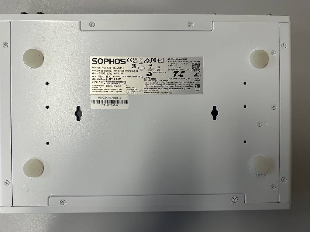 Firewall: Sophos XGS 126 Xstream Protection SMB  – Gebraucht aus Wangen SZ von Jaay_Sky 2