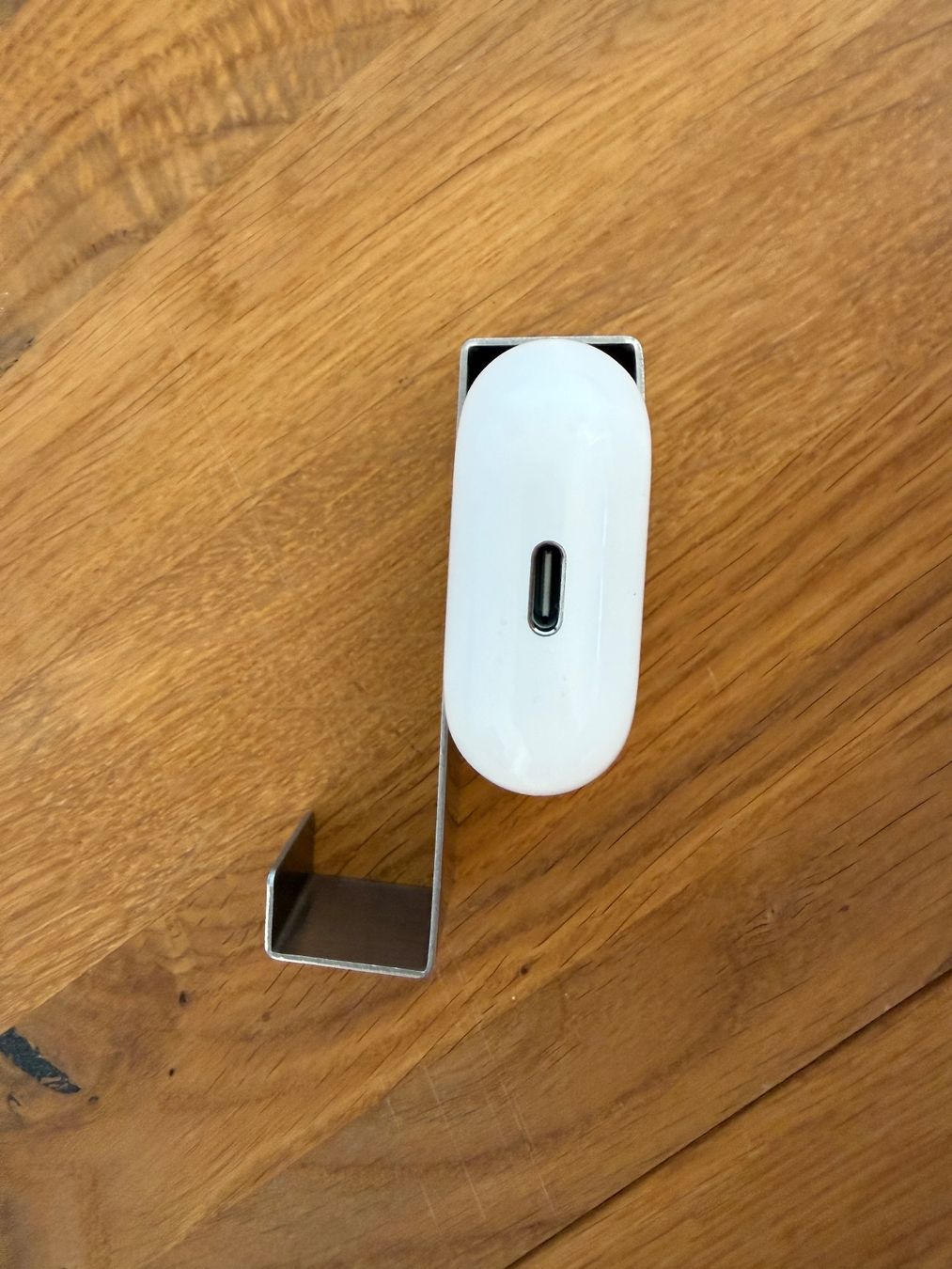 Apple Cuffie: APPLE AirPods 4 Charging Case – Usato da Lausanne venduto da Nine1982 8