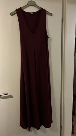 Kleid V-Ausschnitt dunkelrot Grösse M,  Grösse 44 neu
