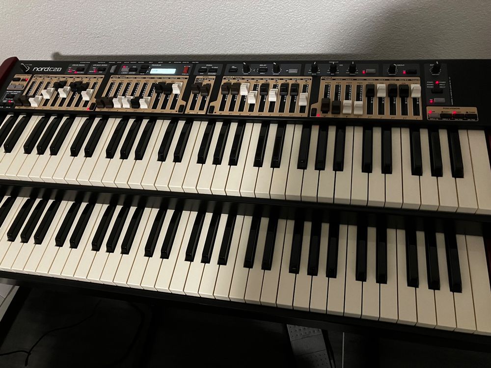 Nord C2D Combo Organ (no Hammond) (Gebraucht) in Diessenhofen für CHF ...