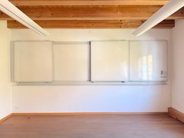 Whiteboard magnetisch mit 4 verschiebbaren Tafeln 450 x 130