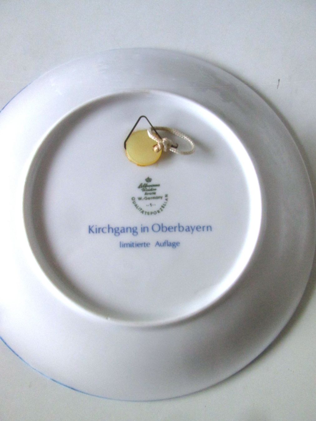 Teller: Hängeteller, 1981 – Gebraucht aus Sementina von babucia 1