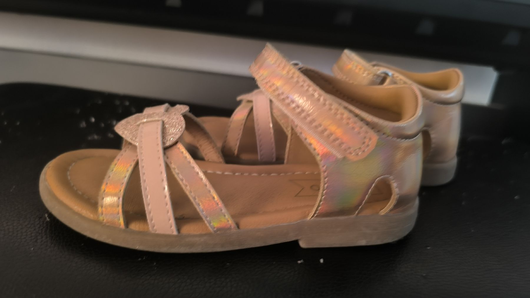 Chaussures filles: Sandalen gr 27 – D'occasion à St Gallen par atc_6bwp