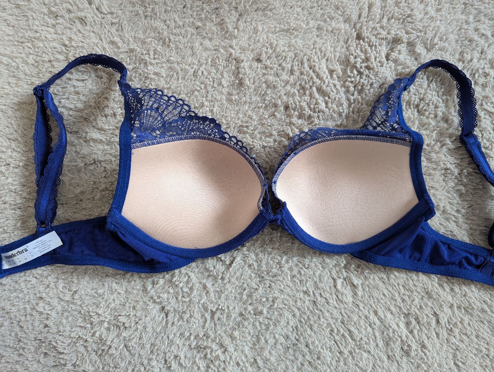 Altra biancheria intima: soutien gorge Wonderbra 70C – Nuovo (secondo la descrizione) da Montreux venduto da dem_gyt9 1