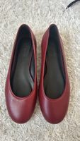 Ballerines en cuir rouge bordeaux taille 36.5 neuves!