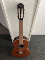 Spanische 1/2 Gitarre der Marke Cuenca