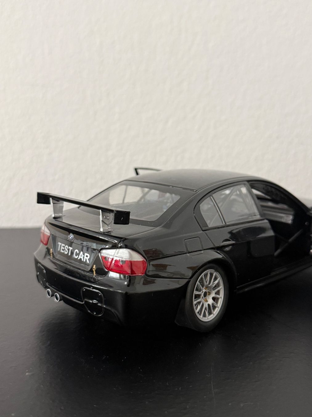 BMW Modellini d'auto: BMW 320Si E90 Test Car 1:18 Gulioy – Usato da Bülach venduto da Meti2023 2